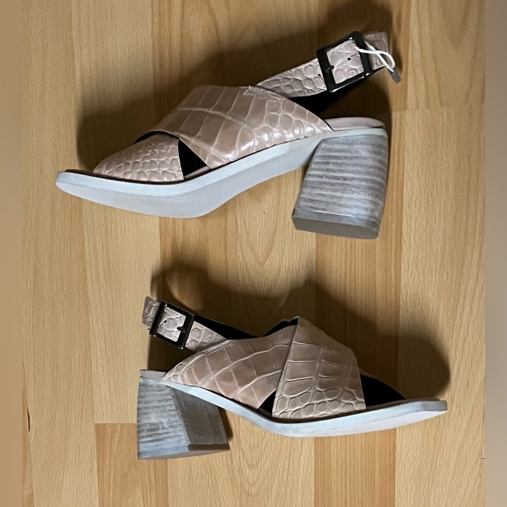 Genuine Leather Croc Look Sling Back Sandals/Block Heel POESIE VENEZIANE 7 (US)